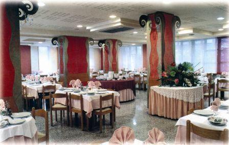 Hotel Carol Ріміні Екстер'єр фото